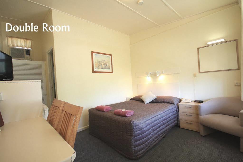 Hi Way Motor Inn Yass Extérieur photo